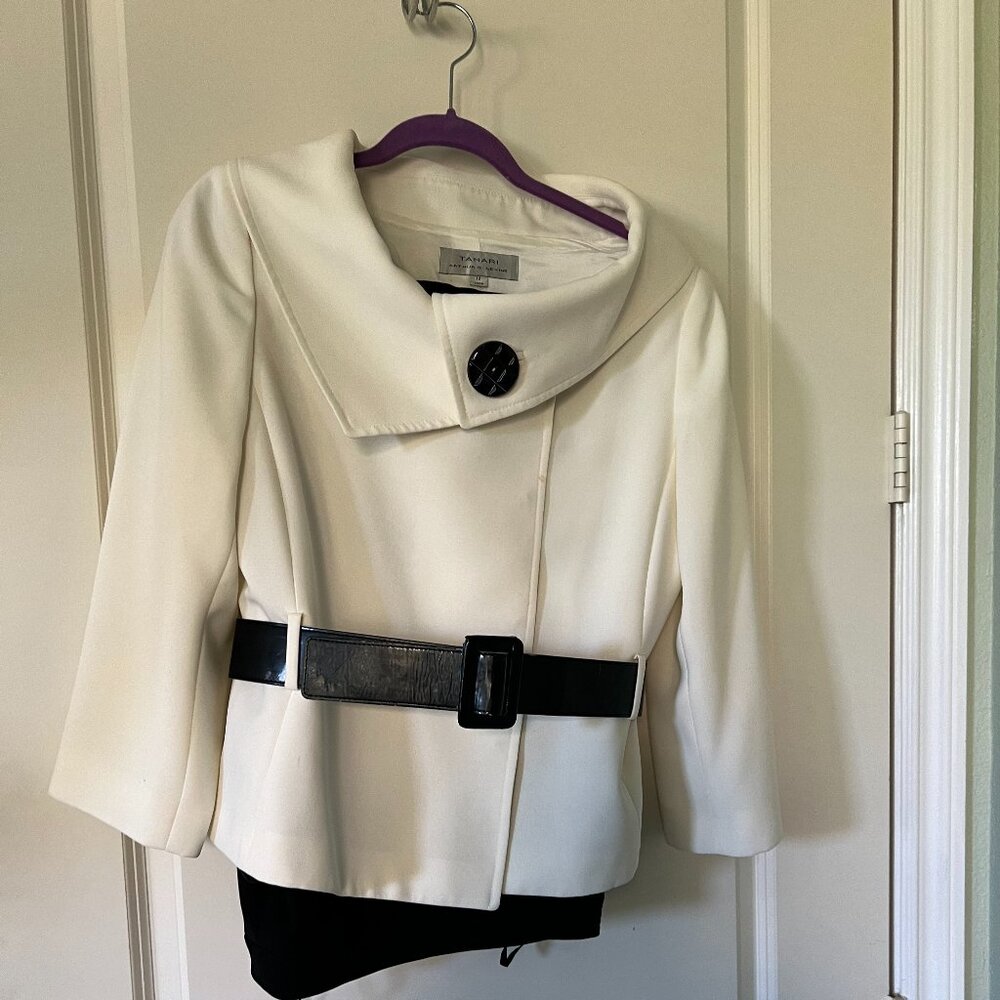 Tahari ASL Cream/Black Suit  Size:12